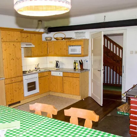 Drautal Alm Schoenbuch شاليه *