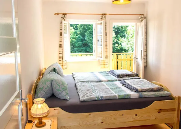 Drautal Alm Schoenbuch בקתה