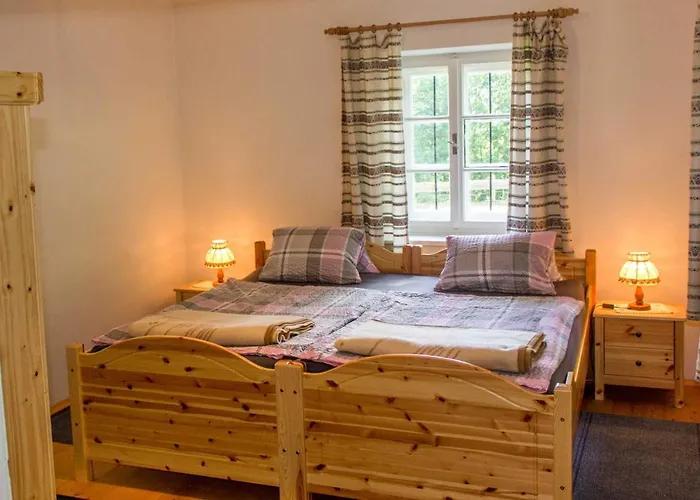 Drautal Alm Schoenbuch בקתה *